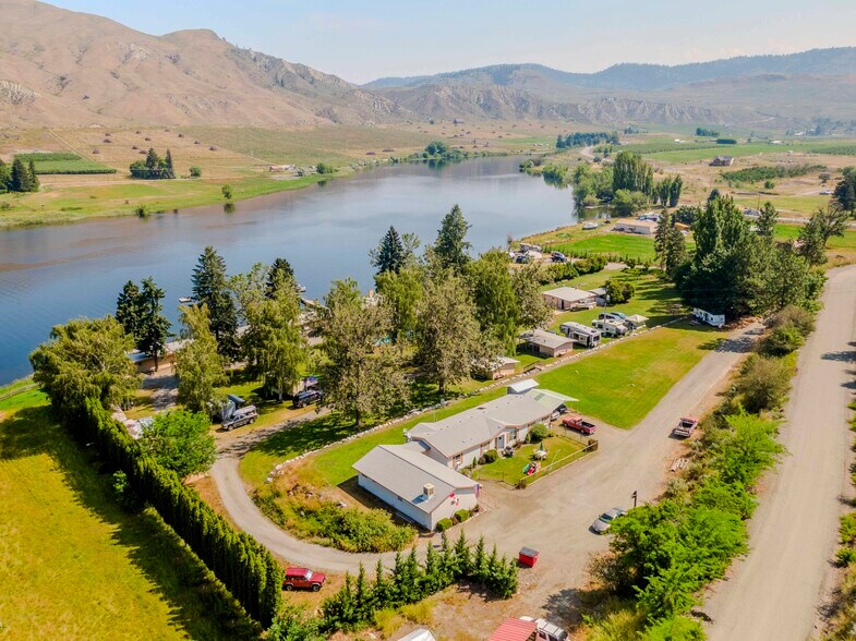 More Photos Of 10 McCammon Rd, Tonasket Hotel For Sale