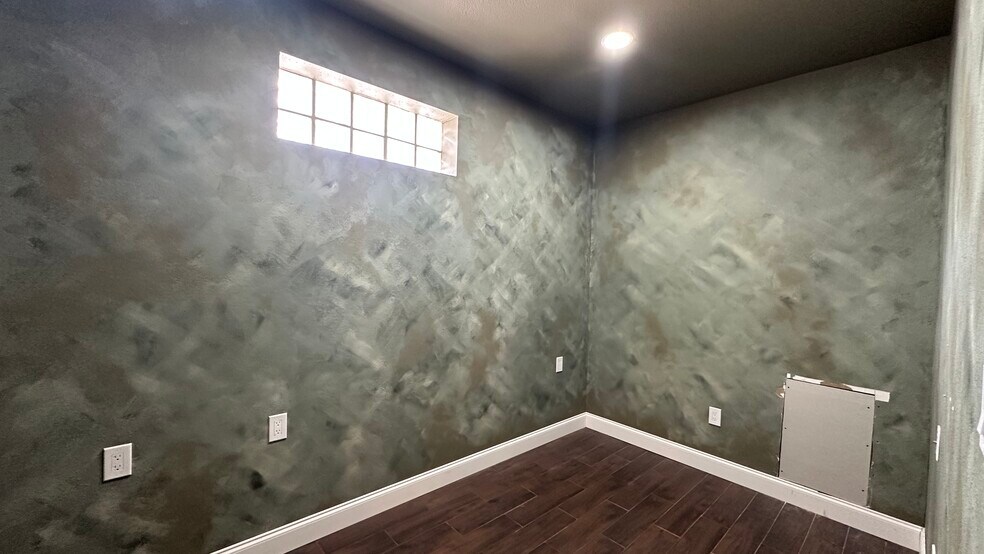 More Photos Of 1707 E Edgewood Dr, Lakeland Medical For Lease