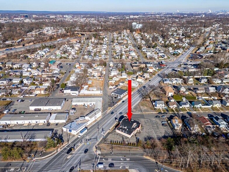 More Photos Of 3126 Woodbridge Ave, Edison Restaurant For Lease