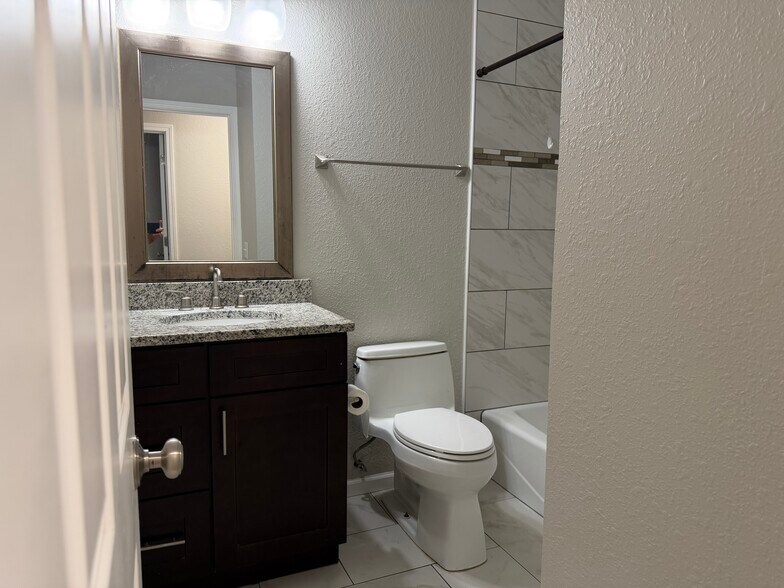 More Photos Of 105 Park St E, South Saint Paul Apartments For Sale