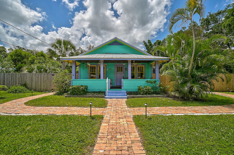 More Photos Of 628 N Orange Ave, Sarasota Land For Sale