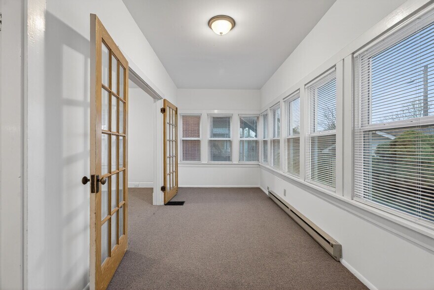 More Photos Of 1065 First Capitol Dr, Saint Charles Office For Lease