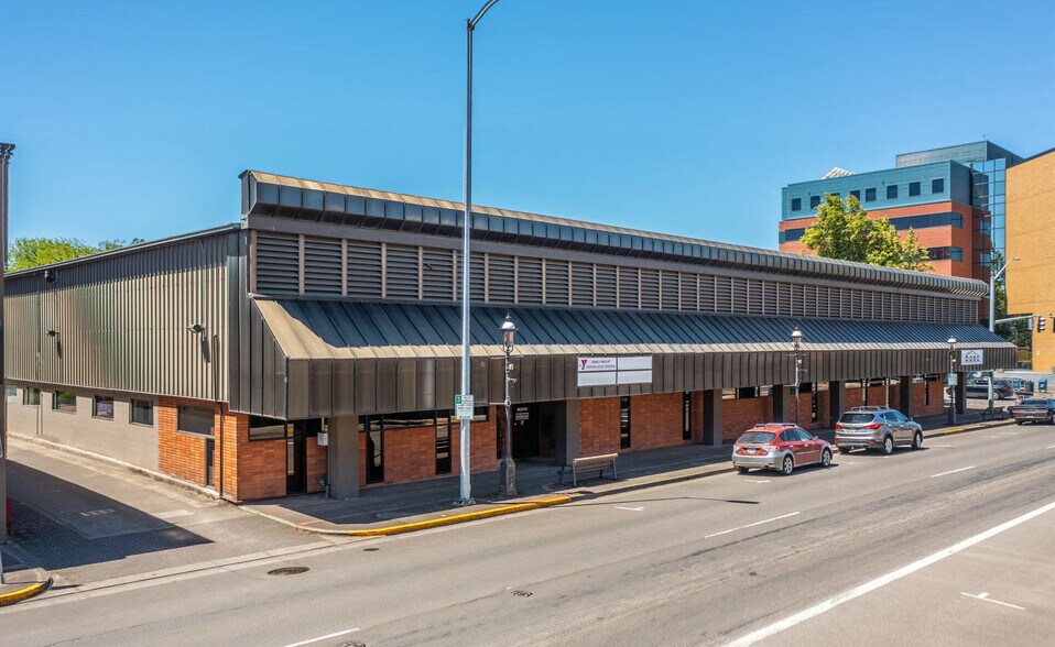 More Photos Of 234 High St SE, Salem Office For Sale