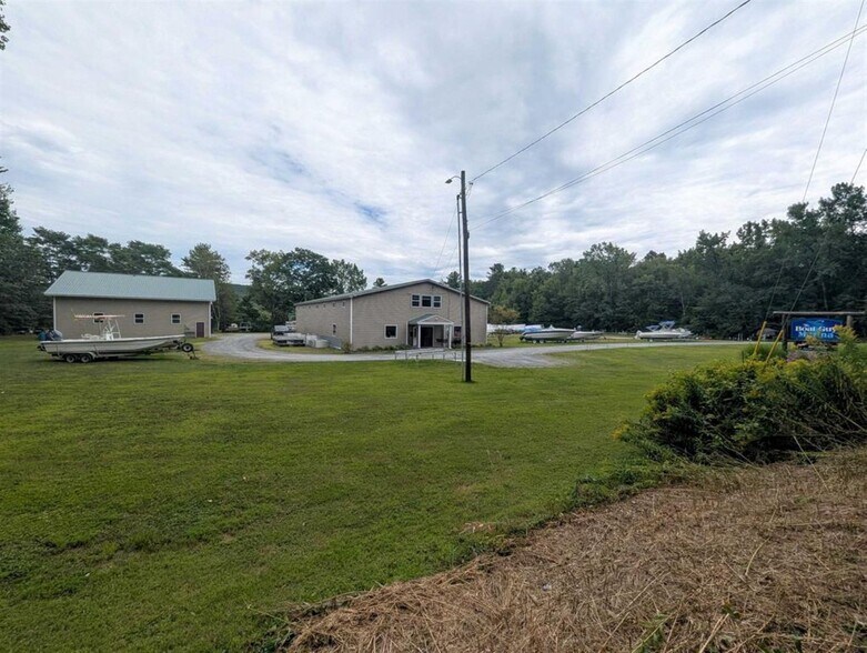 More Photos Of 225 Missing Link Rd, Bellows Falls Specialty For Sale