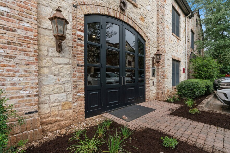 Primary Photo Of 4407 Bee Caves Rd, West Lake Hills Office Residential For Lease