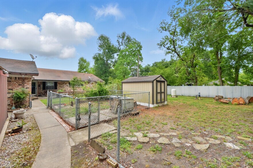 More Photos Of 19617 Haude Rd, Spring Land For Sale