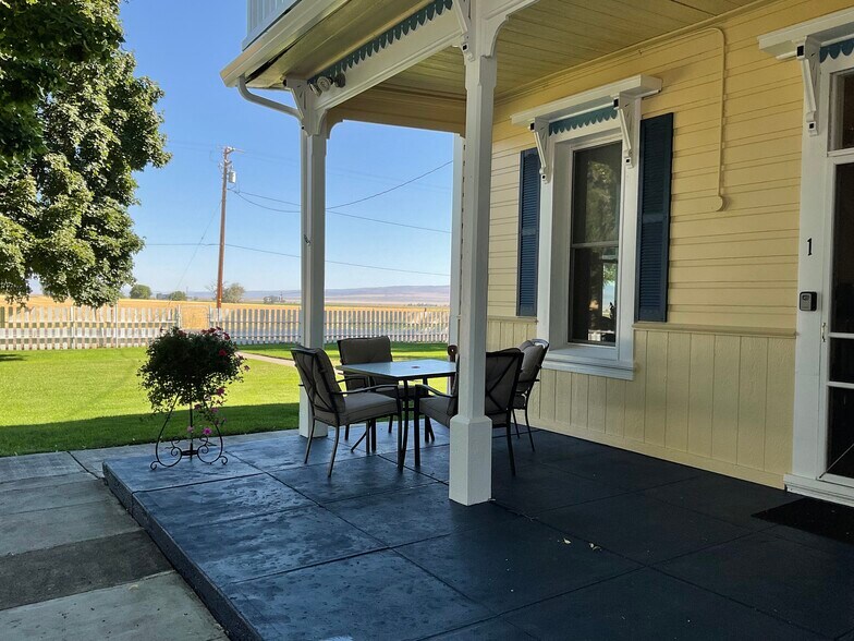 More Photos Of 155 Townsend St, Cedarville Apartments For Sale