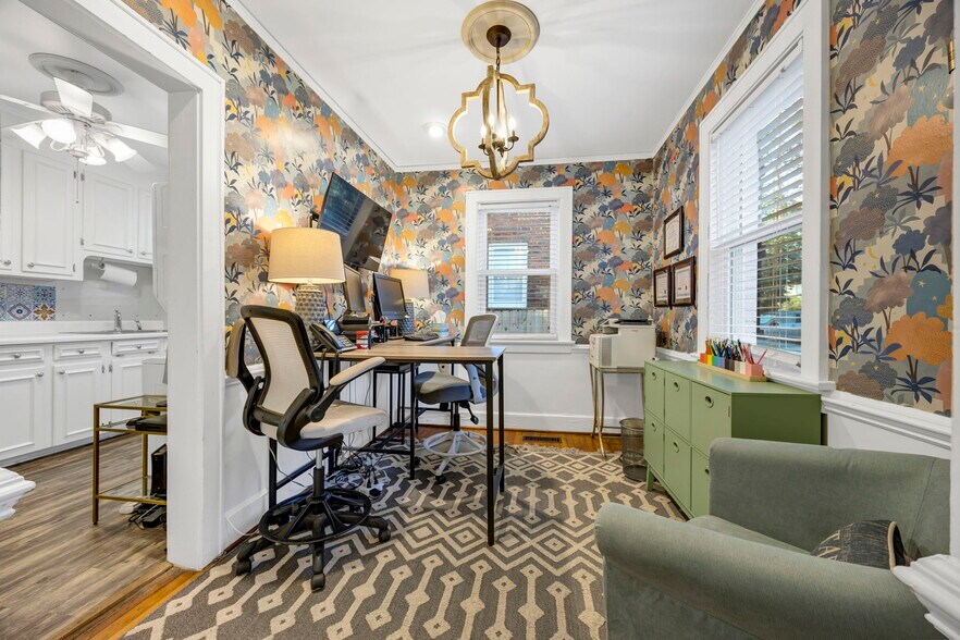 More Photos Of 1552 Sunnyside Dr, Columbia Flex For Lease