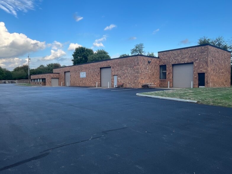More Photos Of 327 S Walnut Ln, Beaver Industrial For Sale