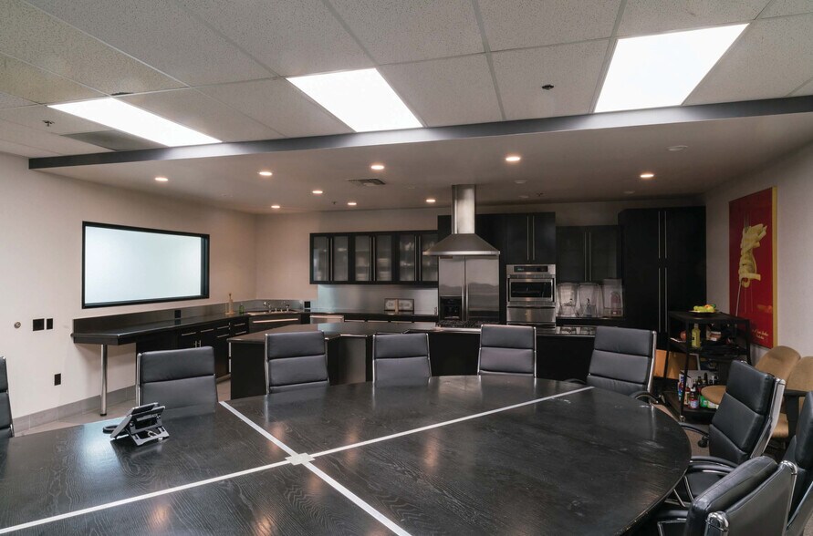 More Photos Of 2020 E 7th Pl, Los Angeles Refrigeration Cold Storage For Sale