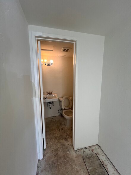More Photos Of 11900 La Mirada Blvd, La Mirada Office For Sale