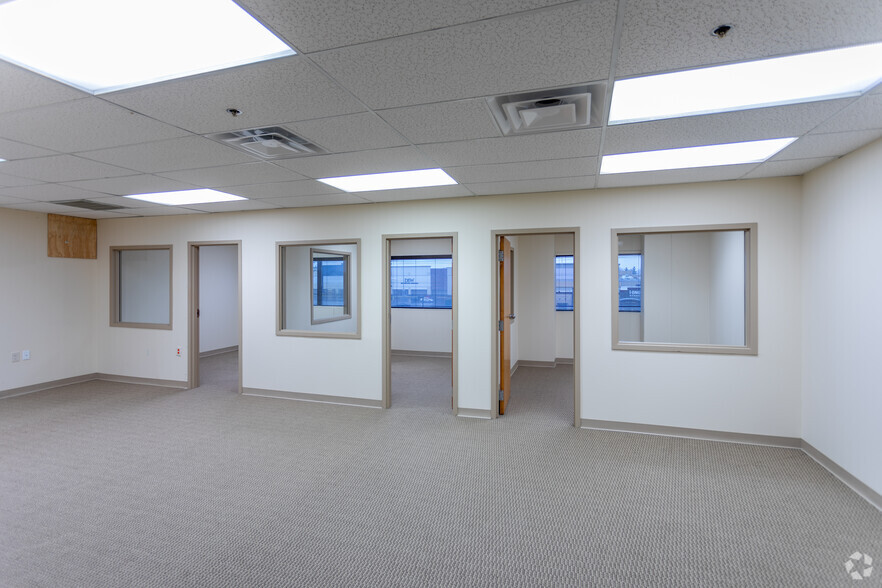 More Photos Of 9600 Colerain Ave, Cincinnati Unknown For Lease