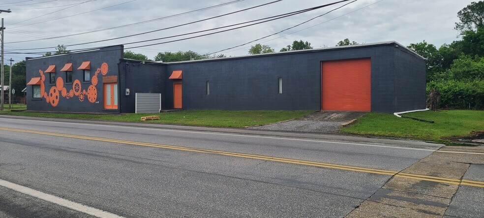 More Photos Of 1700 Foust St, Chattanooga Flex For Sale