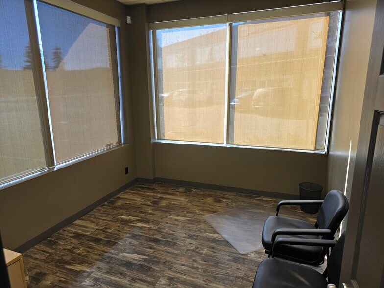More Photos Of 5108 52 St, Red Deer Storefront Retail Office For Sale