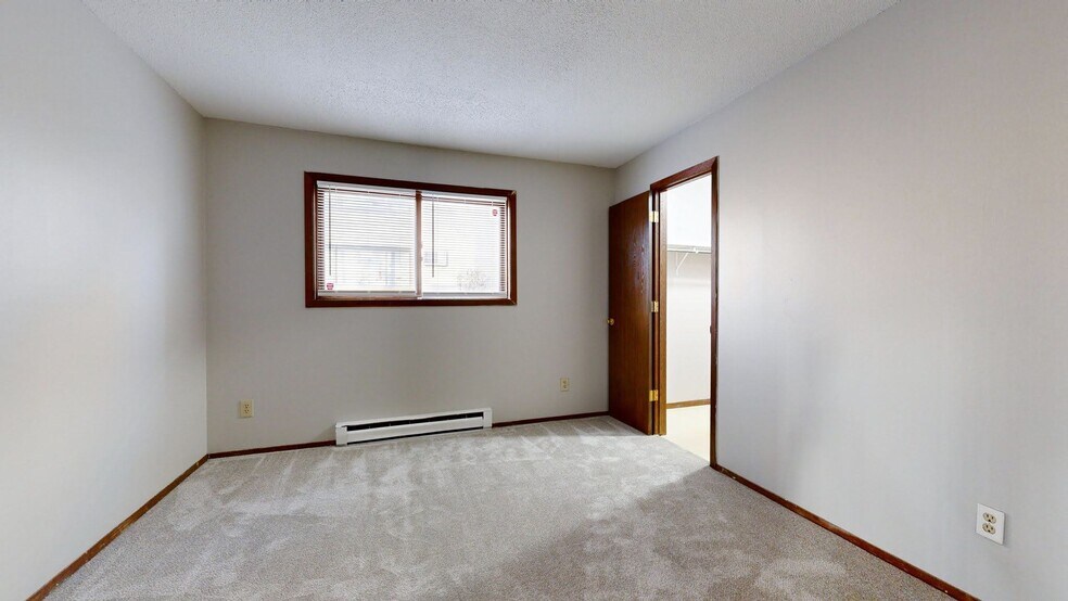 More Photos Of 924 21st Ave S, Minneapolis Apartments For Sale