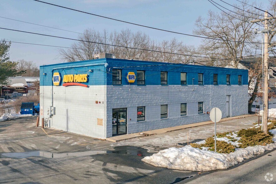 Primary Photo Of 4 Middlesex Ave, Wilmington Freestanding For Sale