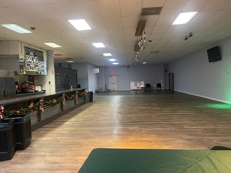 More Photos Of , Joelton General Retail For Sale