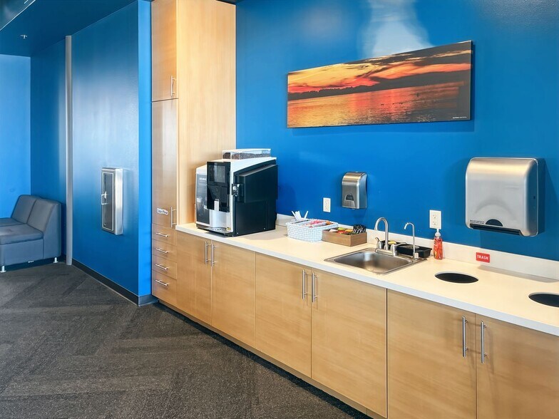 More Photos Of 7800 Discovery Dr, Middleton Coworking Space