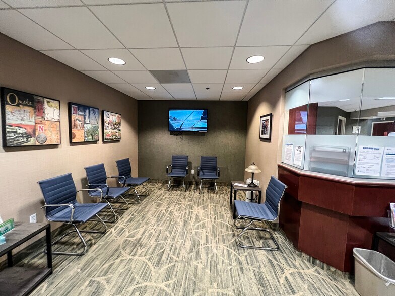 More Photos Of 2727 S 144th St, Omaha Healthcare For Lease