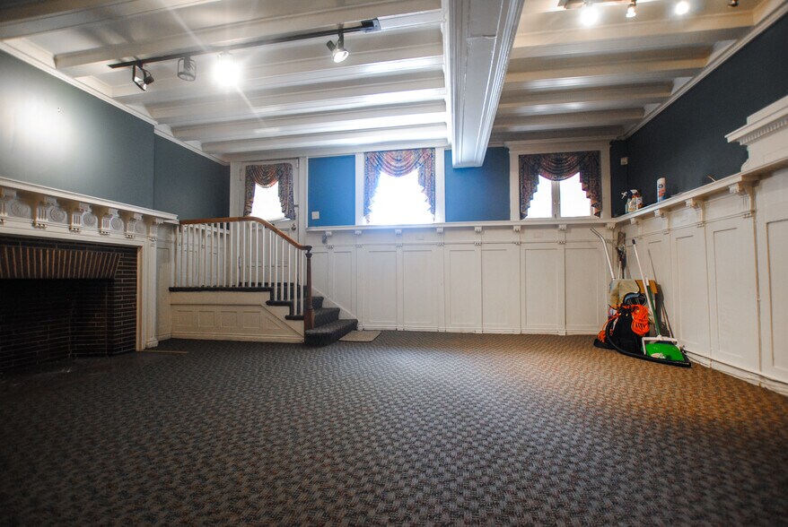 More Photos Of 809 Cathedral St, Baltimore Apartments For Lease