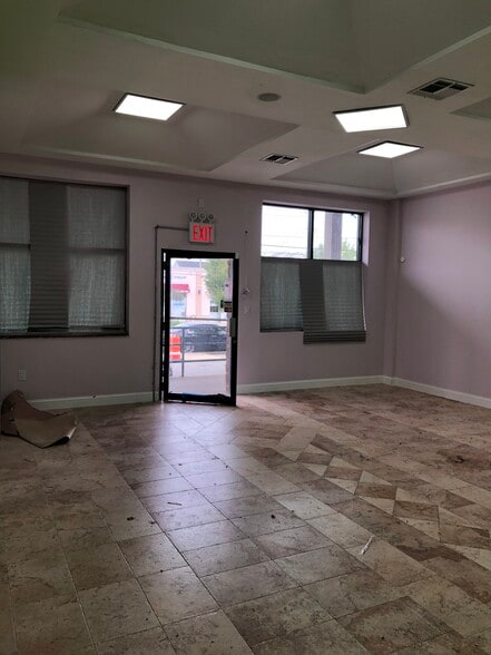 More Photos Of 622 Midland Ave, Staten Island Storefront Retail Residential For Lease