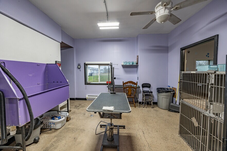 More Photos Of 2584 Post Rd, Plover Specialty For Sale