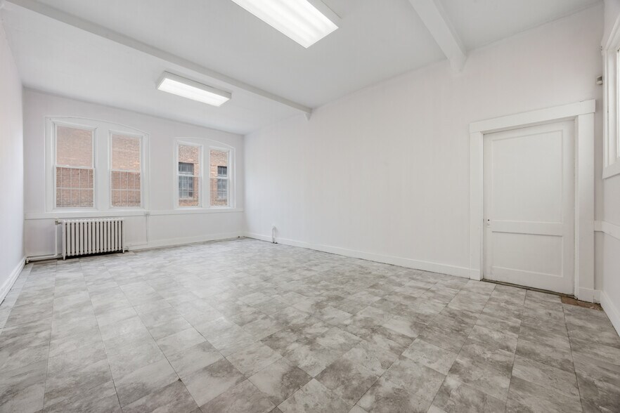More Photos Of 942 Chapel St, New Haven Office For Sale
