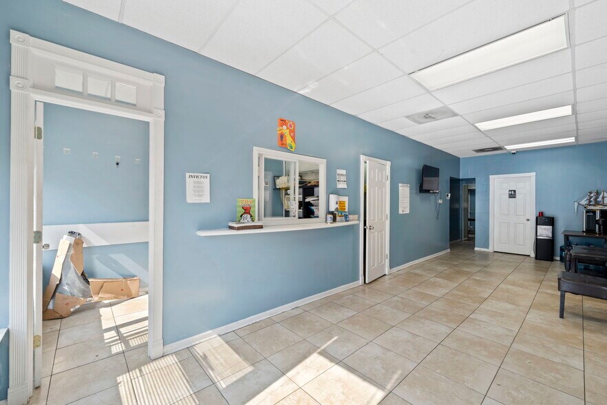 More Photos Of 3441-3445 N Pulaski Rd, Chicago Storefront Retail Office For Sale