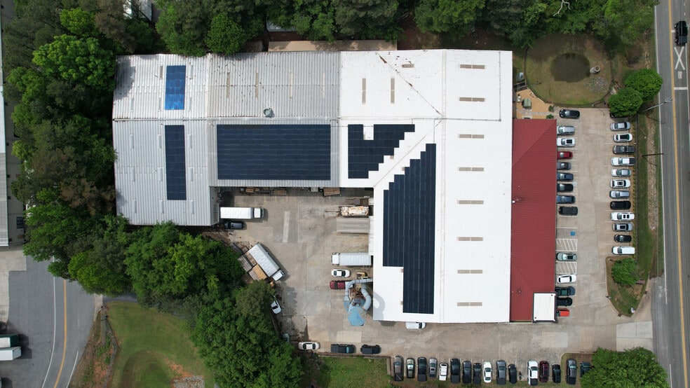 More Photos Of 850 Univeter Rd, Canton Warehouse For Lease
