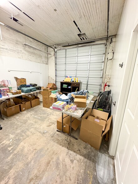More Photos Of 115 S Goliad St, Rockwall Storefront Retail Office For Lease