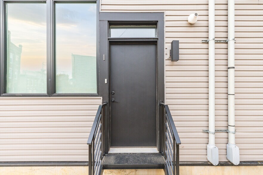 More Photos Of 2301 Frankford Ave, Philadelphia Apartments For Sale