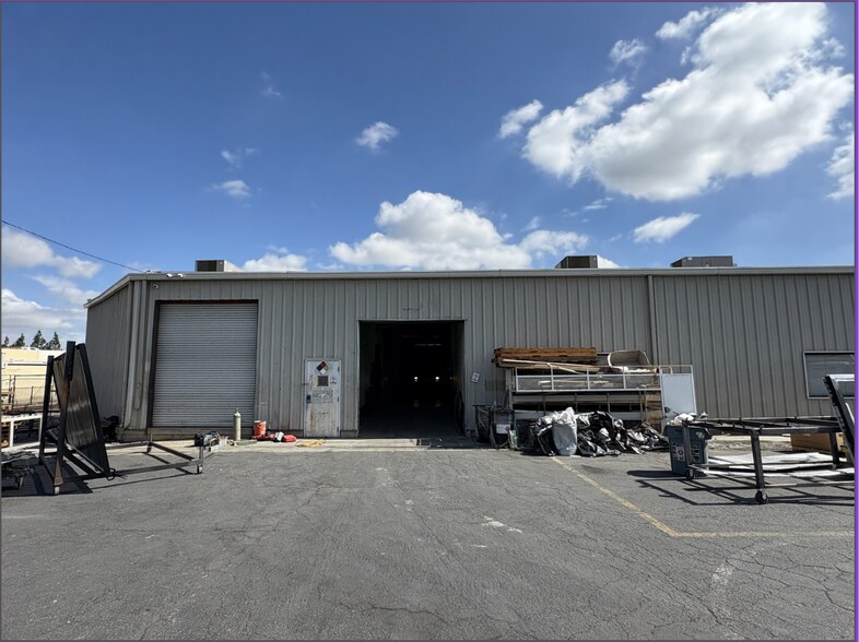 More Photos Of 5867 Jasmine St, Riverside Manufacturing For Lease