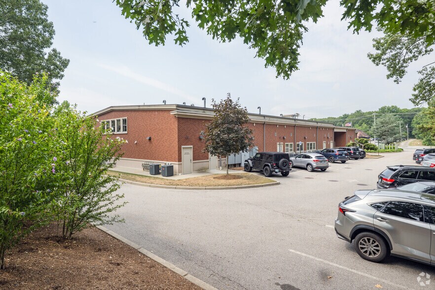 More Photos Of 5750 Post Rd, East Greenwich Medical For Sale