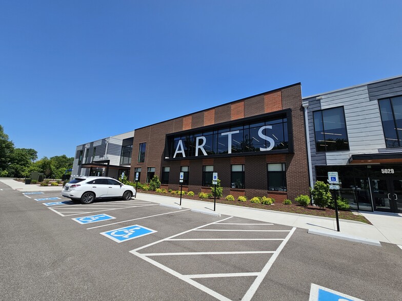 More Photos Of 5031 Delhi Rd, Cincinnati Schools For Lease