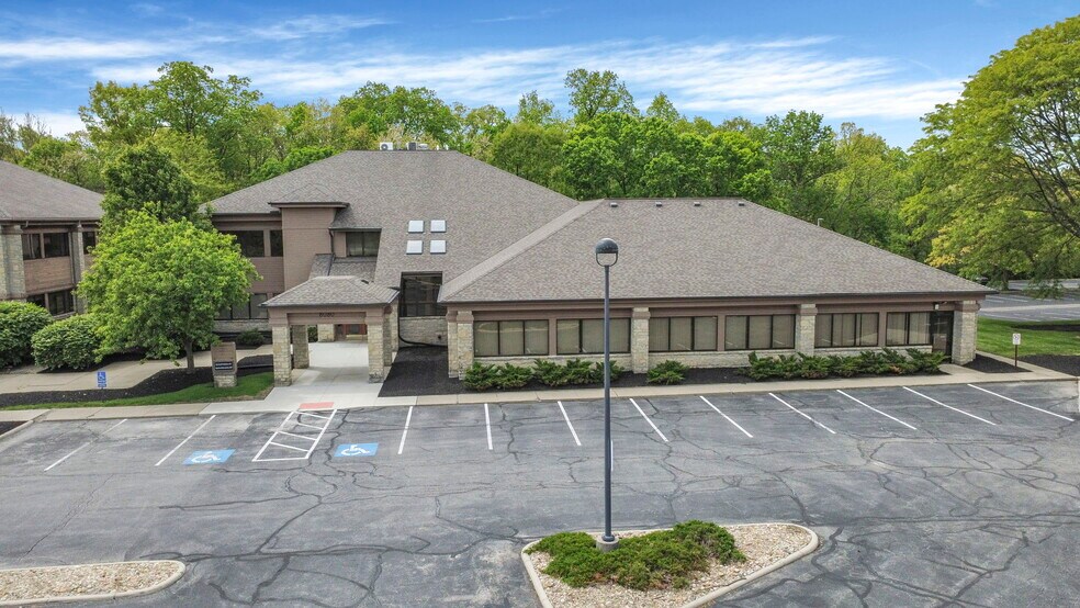 Primary Photo Of 8080 Ravines Edge Ct, Columbus Medical For Lease