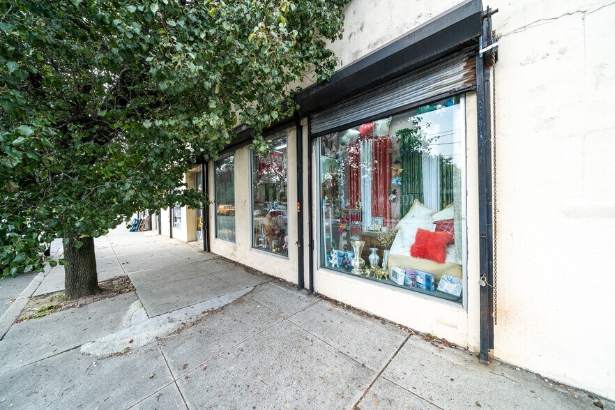 More Photos Of 1 Ocean Ave, Jersey City Storefront For Lease