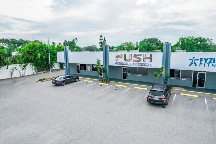 More Photos Of 14100 Walsingham Rd, Largo Storefront Retail Office For Lease