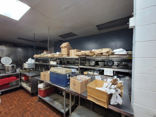 More Photos Of 1180 Roosevelt Rd, Glen Ellyn Restaurant For Lease