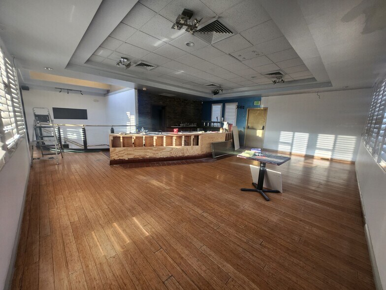 More Photos Of 4577-4585 Clairemont Dr, San Diego Storefront Retail Office For Lease