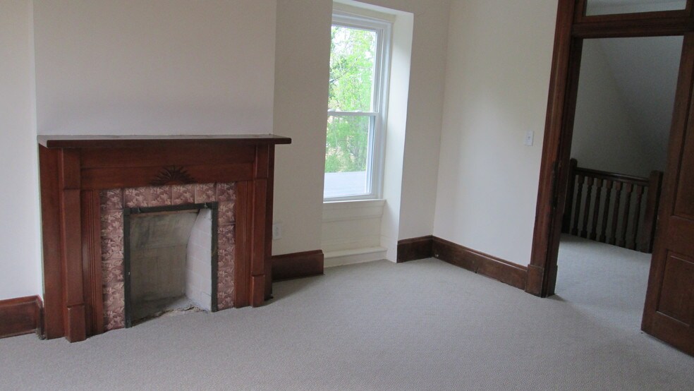 More Photos Of 6111 Madison Rd, Cincinnati Office Residential For Sale
