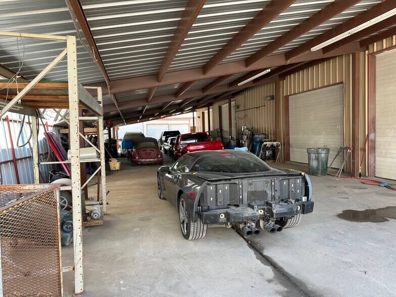 More Photos Of 724 W Hurst Blvd, Hurst Auto Repair For Sale