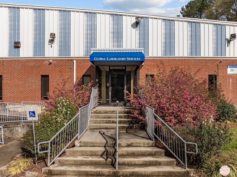 More Photos Of 2107 Black Creek Rd SE, Wilson Warehouse For Lease