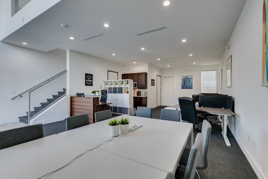 More Photos Of 7318 W Post Rd, Las Vegas Loft Creative Space For Sale