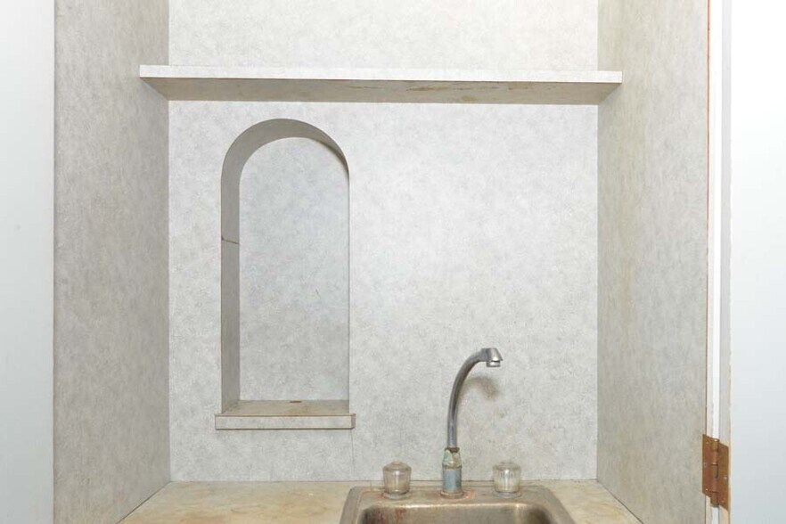 More Photos Of 289 Market St, Saddle Brook Office For Sale