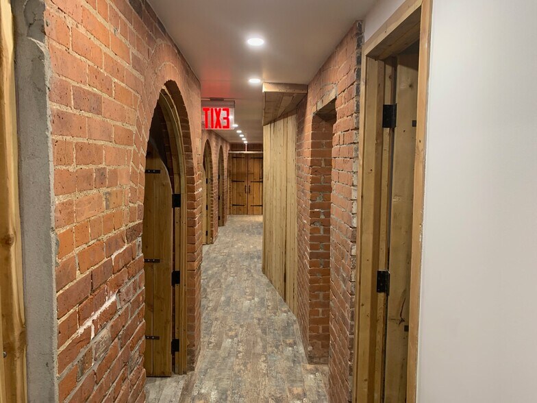 More Photos Of 159 Willoughby Ave, Brooklyn Apartments For Lease