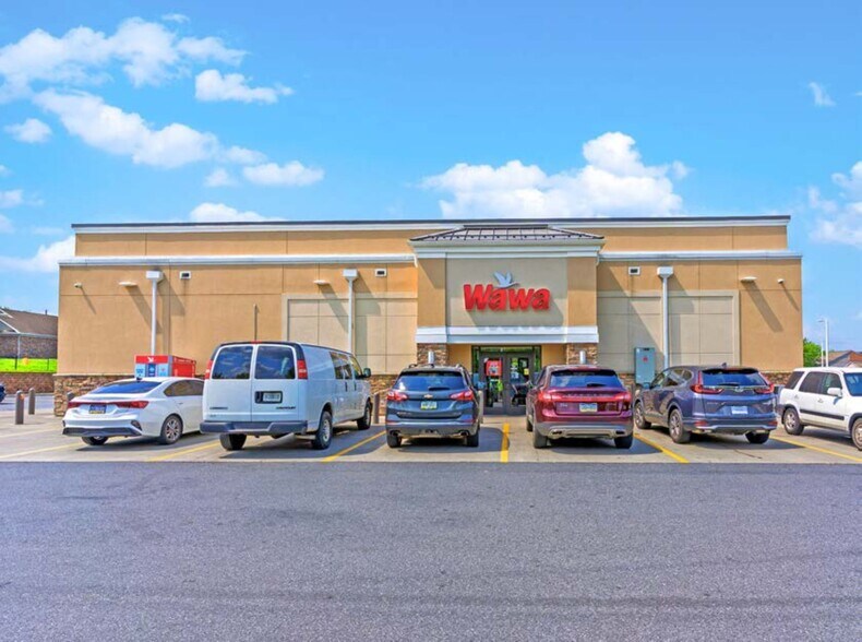 More Photos Of 201 S Cedar Crest Blvd, Emmaus Convenience Store For Sale