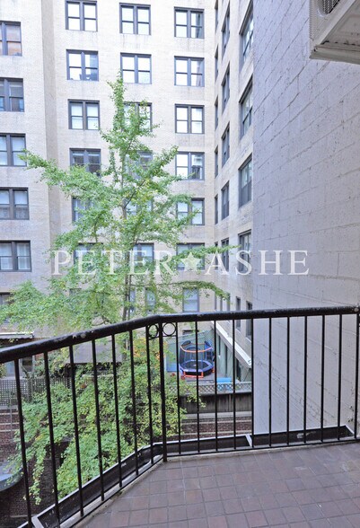 More Photos Of 53 E 64th St, New York Apartments For Sale