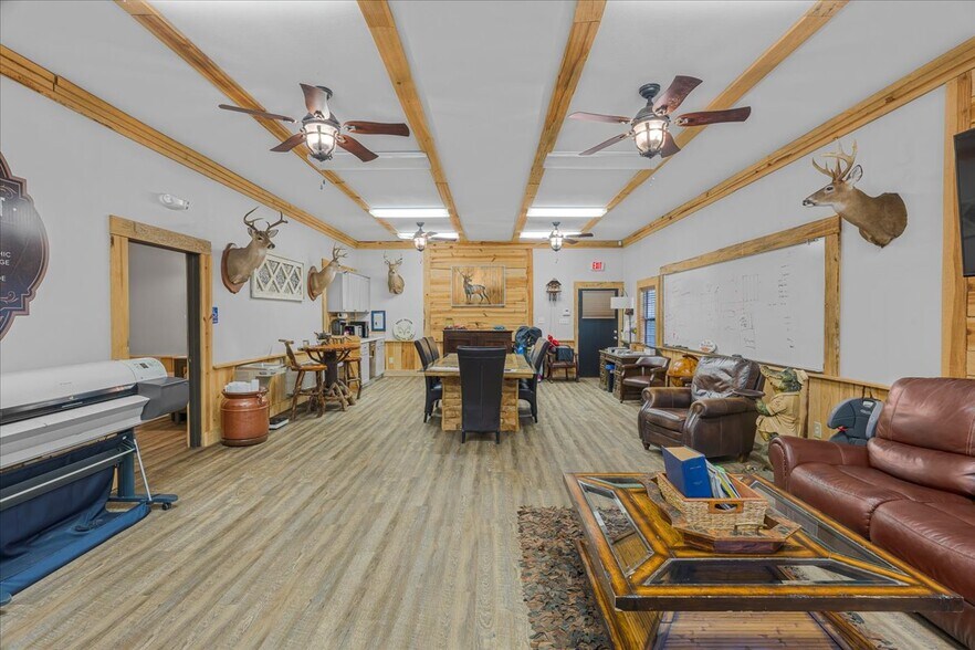 More Photos Of 7513 Highway 90, Milton Loft Creative Space For Sale