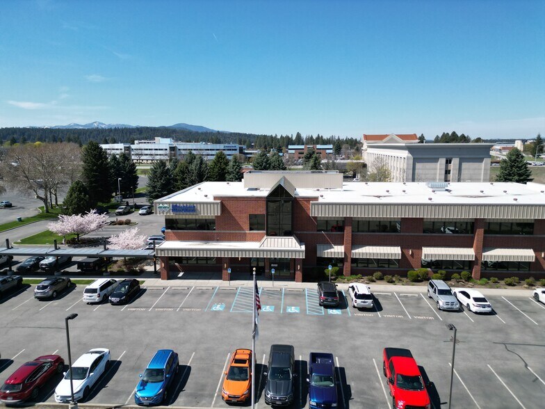 More Photos Of 2123 N Government Way, Coeur d'Alene Bank For Sale