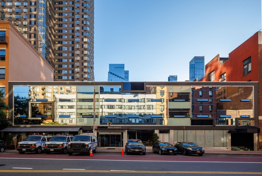 More Photos Of 510 W 42nd St, New York Hotel For Sale